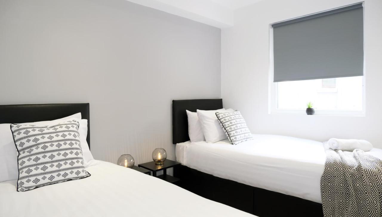 The Kop End Hotel By Serviced Living Liverpool Exterior photo